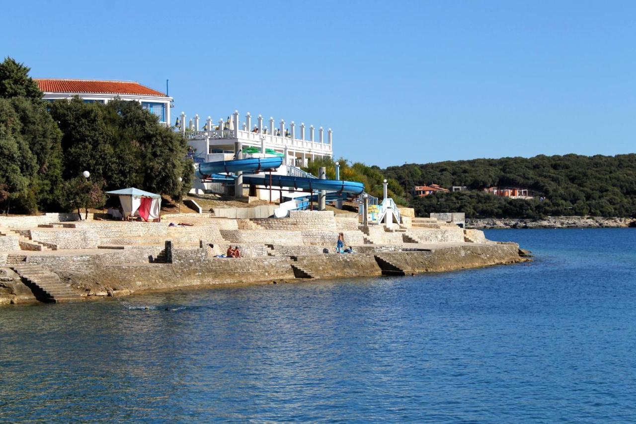 With A Parking Space - 15814 Pula
